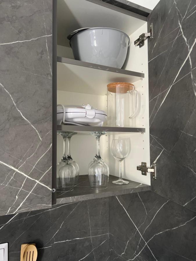 Hobiti Apartman - Bilbo Černá v Pošumaví Exteriör bild