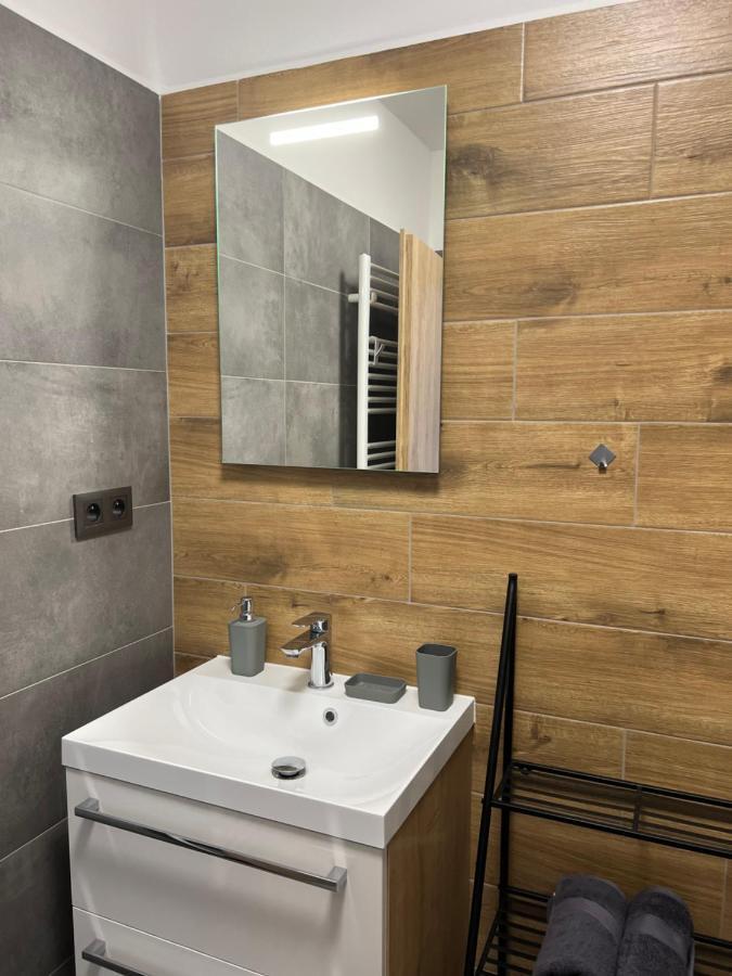 Hobiti Apartman - Bilbo Černá v Pošumaví Exteriör bild